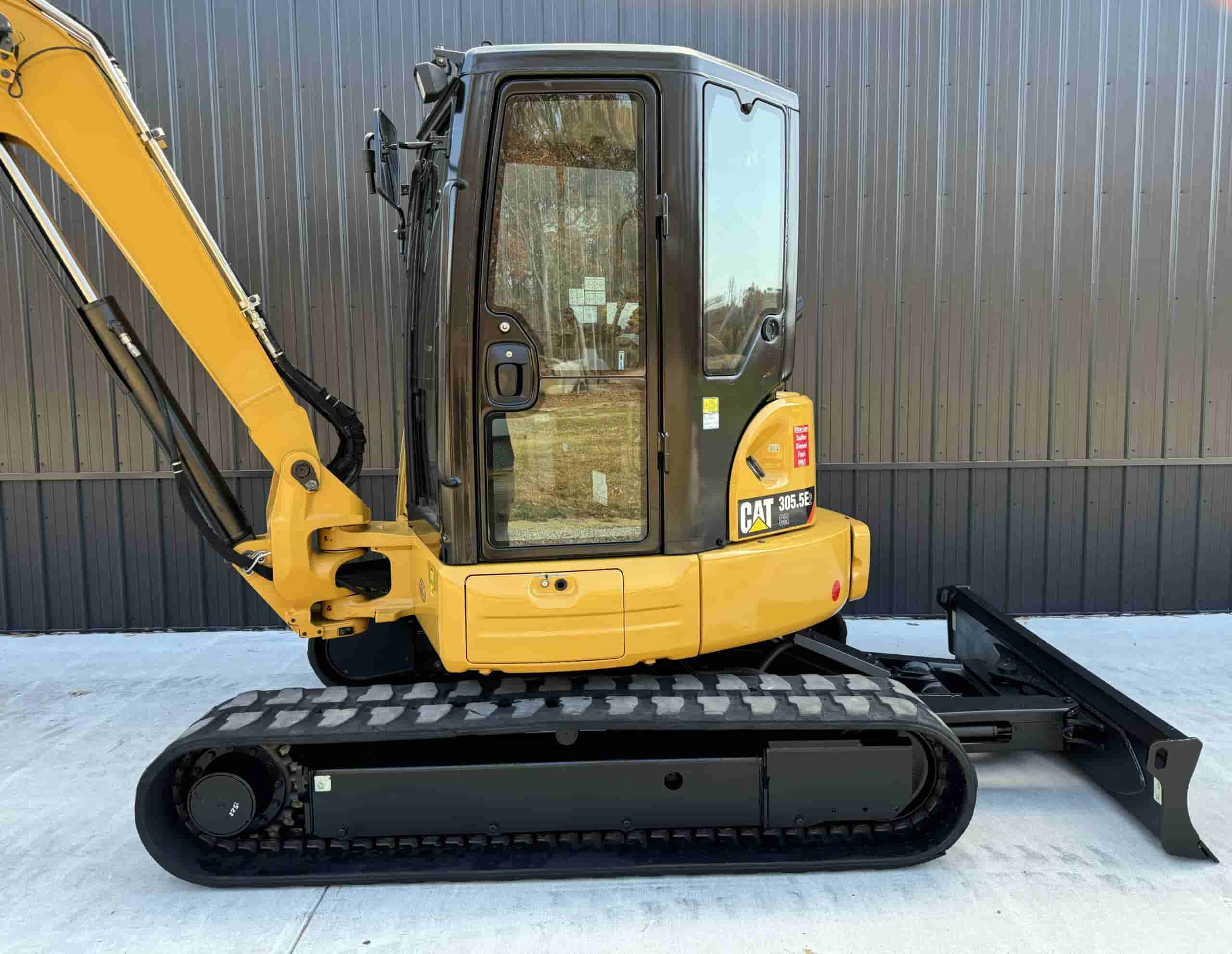 2019 CAT 305.5E2
